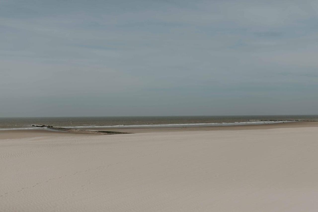Zuiders appartement op 150m van duinen en strand Bredene Buitenkant foto
